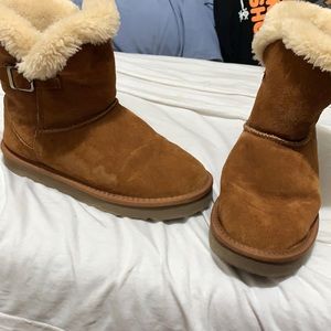 Style Leo boots with fur inside